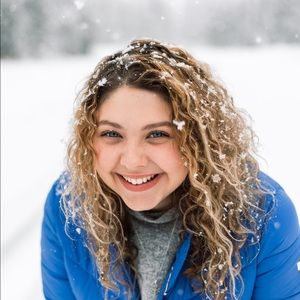 Meet your Posher, Emily